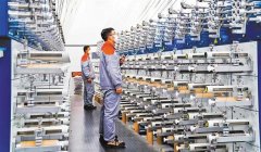 <b>优化供给、拓展需求</b>